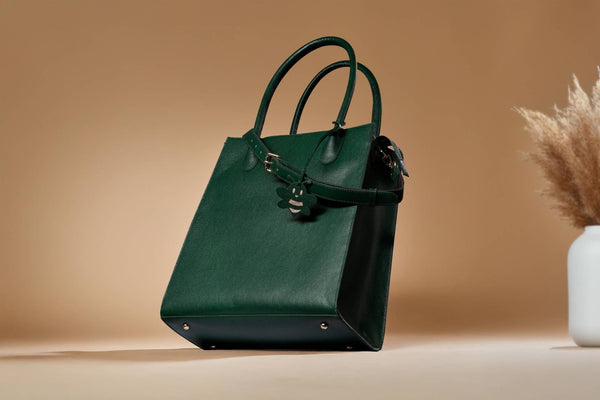 Laptop Tote in ORVA plant-based material – view 1