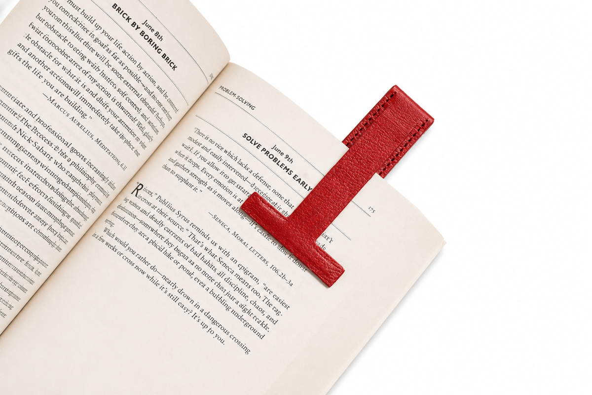 T-Shaped Magnetic Bookmark in ORVA plant-based material – view 1